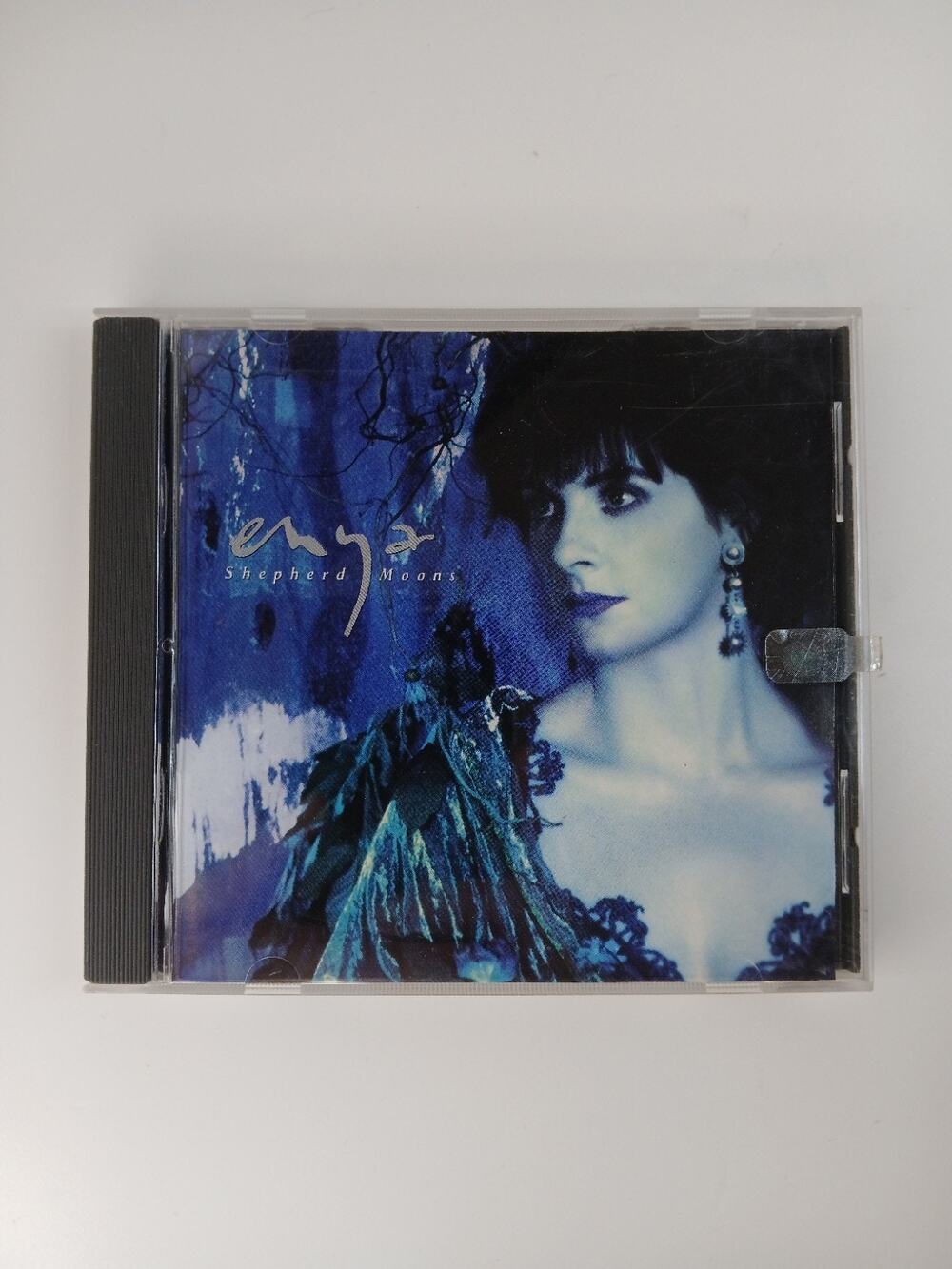 Enya Shepherd Moons CD 1991 How Can I Keep From Singing